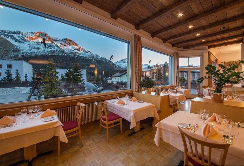 בית מלון כפרי Europa Suites St Moritz