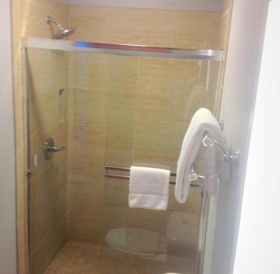 בית מלון כפרי Fairbridge Inn & Suites Gateway To Yosemite