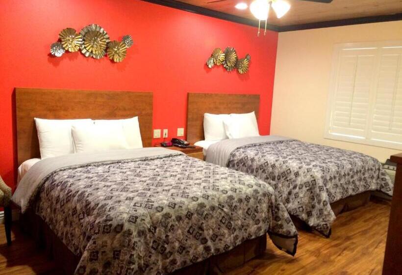 בית מלון כפרי Fairbridge Inn & Suites Gateway To Yosemite