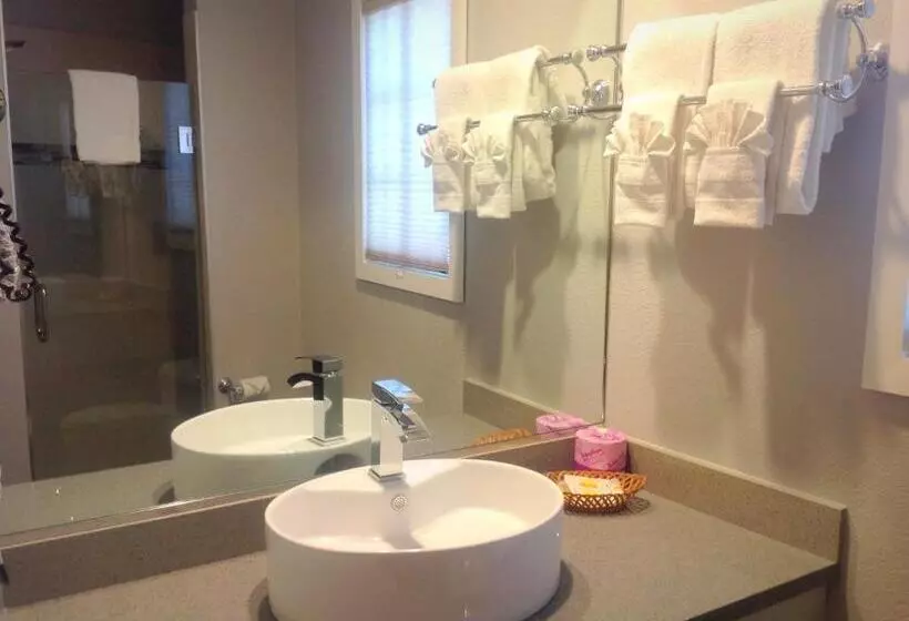 酒店 Fairbridge Inn & Suites Gateway To Yosemite