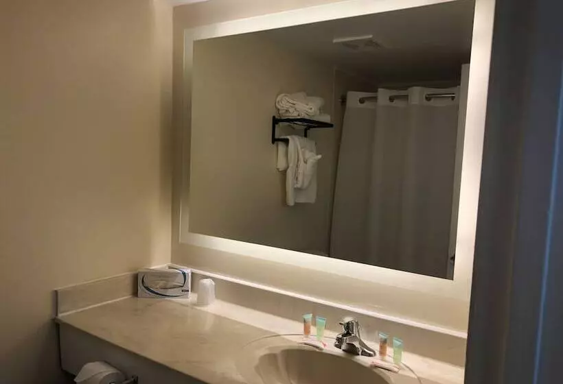 בית מלון כפרי Gazebo Inn Oceanfront