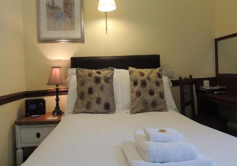 Hotelli The White House By Bodacious!