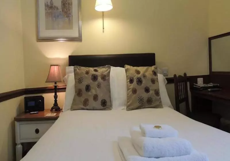 Hotel The White House By Bodacious!