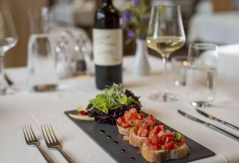 Отель Alpenresort Eienwäldli Engelberg