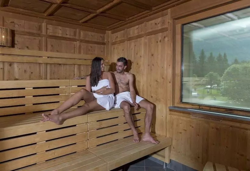 Отель Alpenresort Eienwäldli Engelberg