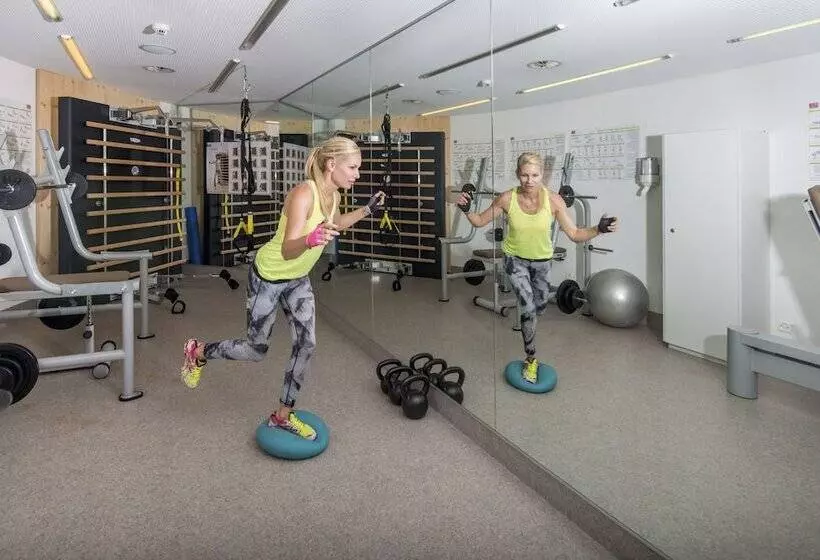 Отель Alpenresort Eienwäldli Engelberg