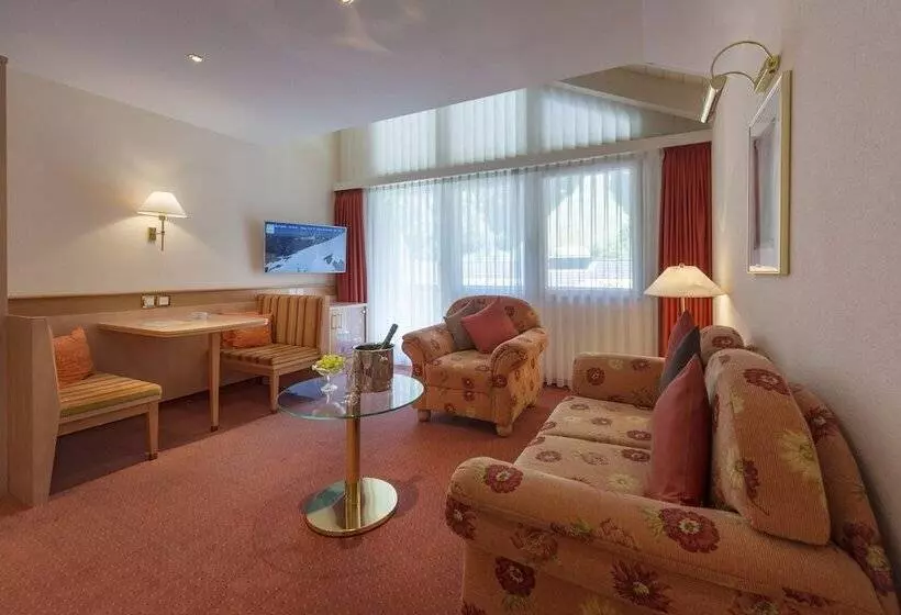 Отель Alpenresort Eienwäldli Engelberg