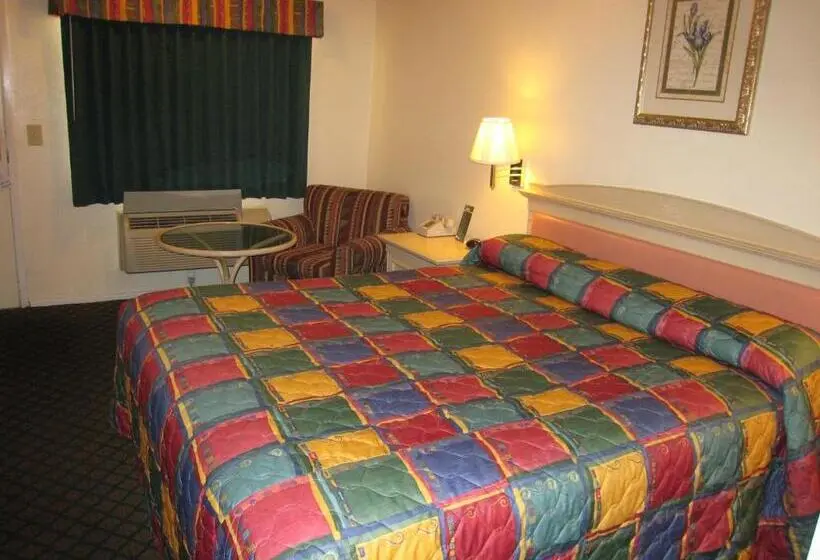 Town House Motel