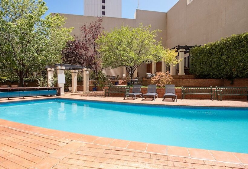 Breakfree Capital Tower Apartments