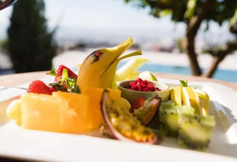 فندق Chateau Linza Resort