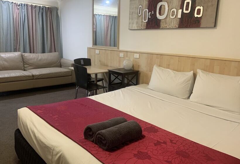 فندق Countryman Motor Inn Cowra