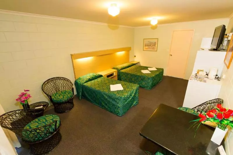 Y Motels Rockhampton