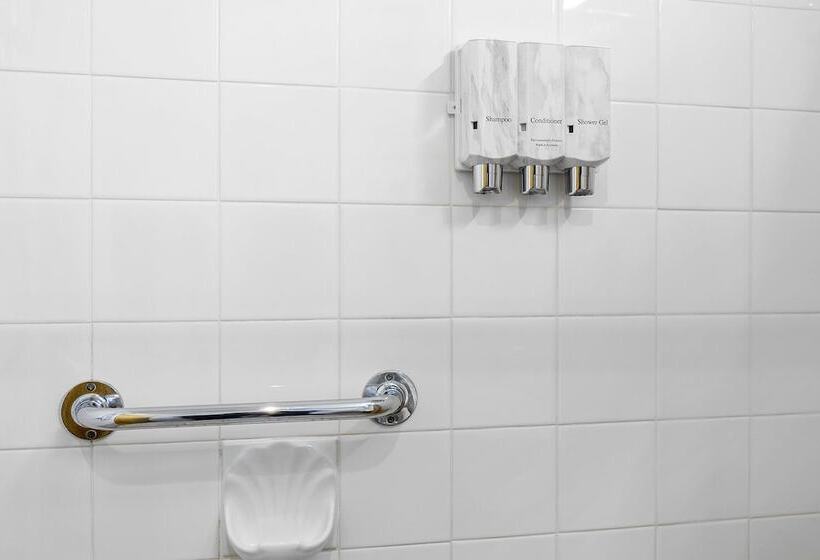 בית מלון כפרי Gold Rush Inn