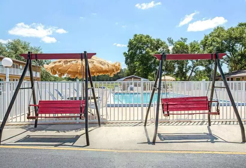 Отель Knights Inn Kissimmee