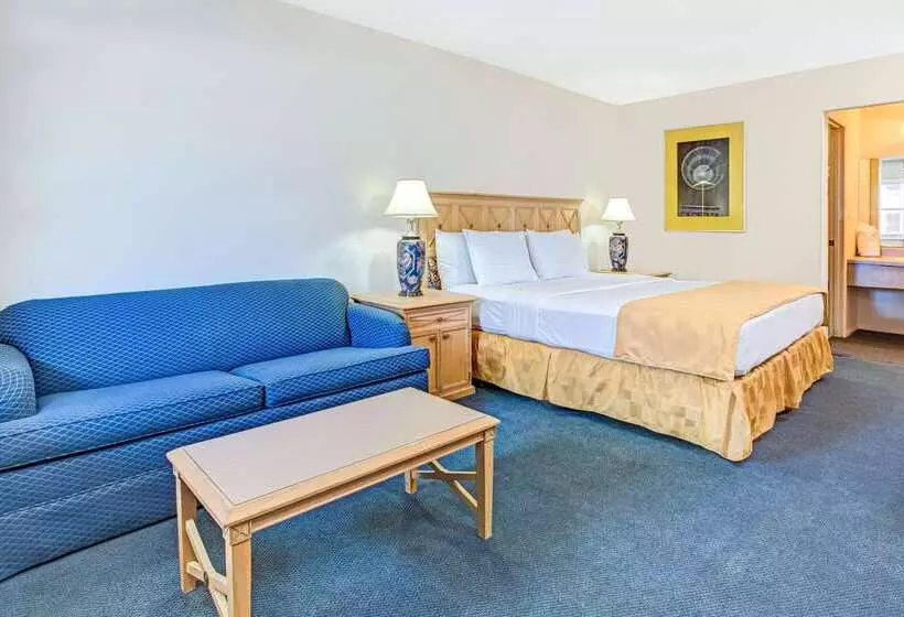 Отель Knights Inn Kissimmee