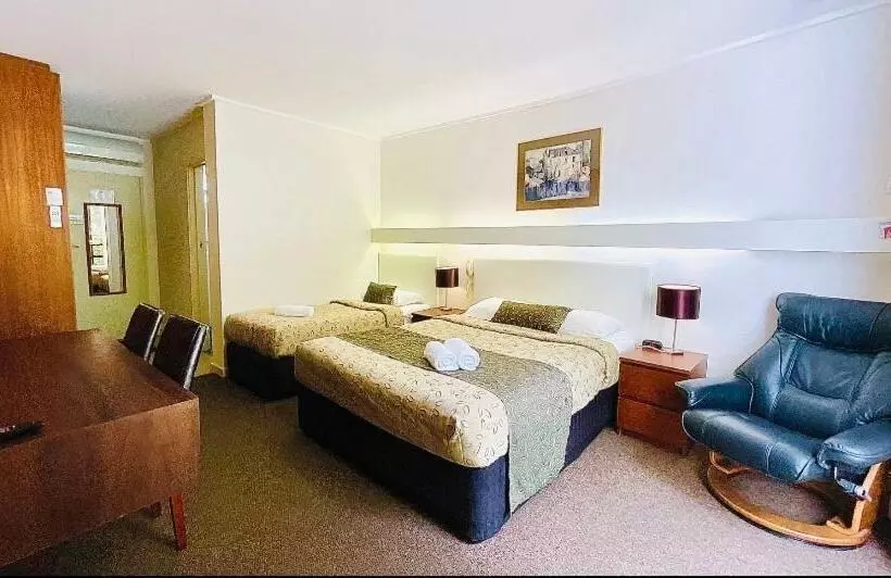 Connells Motel & Serviced Apartments