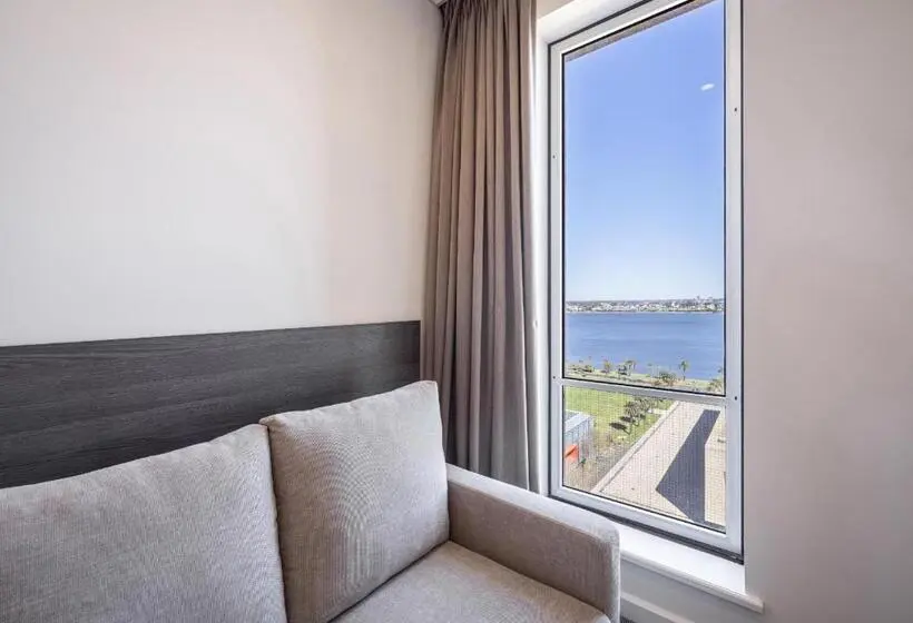 Duxton Hotel Perth