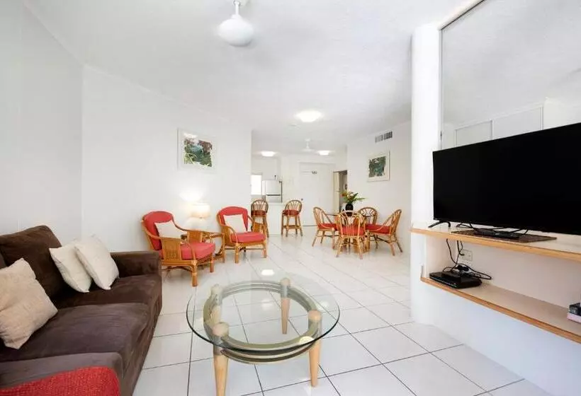 Golden Sands Beachfront Resort