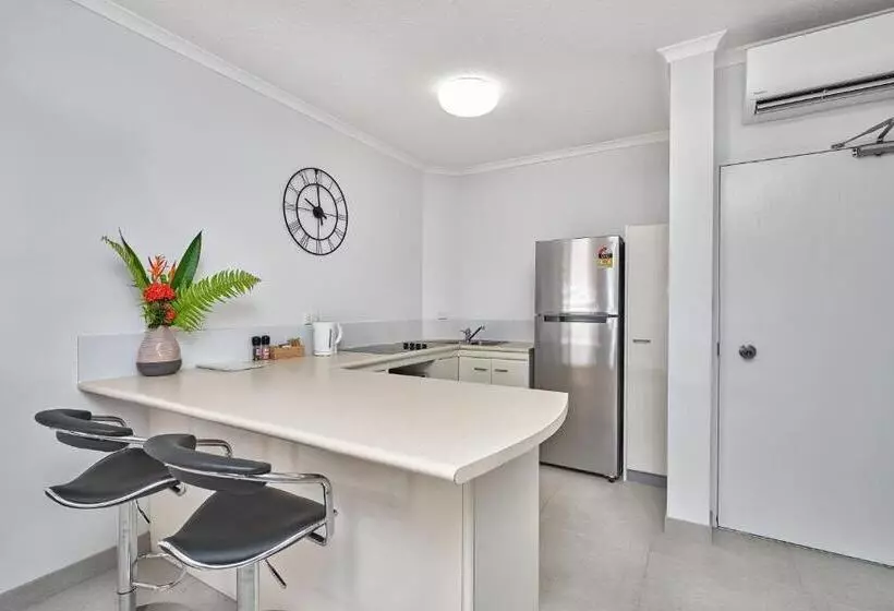 Golden Sands Beachfront Resort