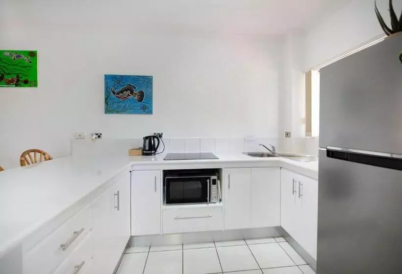 Golden Sands Beachfront Resort