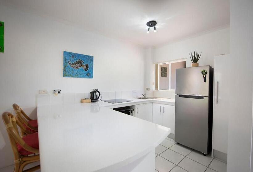 Golden Sands Beachfront Resort