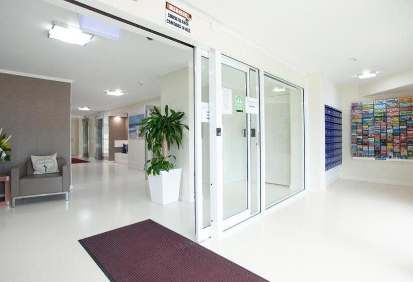 Grosvenor Beachfront Apartments Surfers Paradise