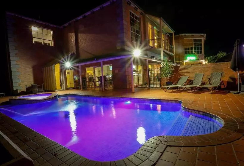 酒店 Best Western Plus Hovell Tree Inn