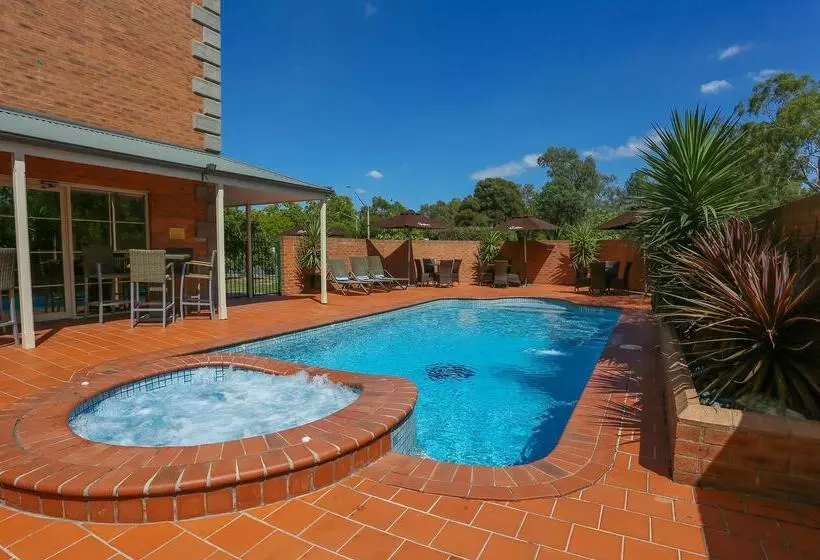 酒店 Best Western Plus Hovell Tree Inn