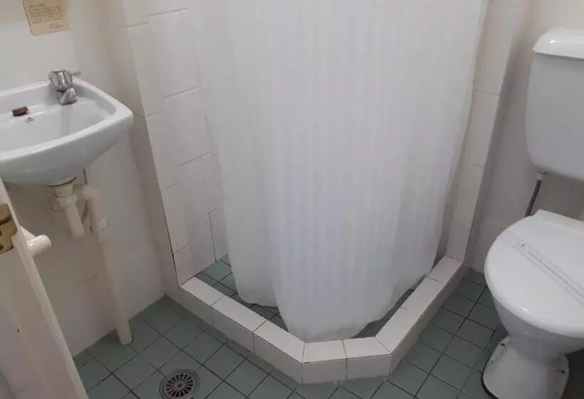 فندق Crest Motor Inn