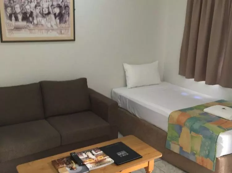 Otel Mediterranean All Suites