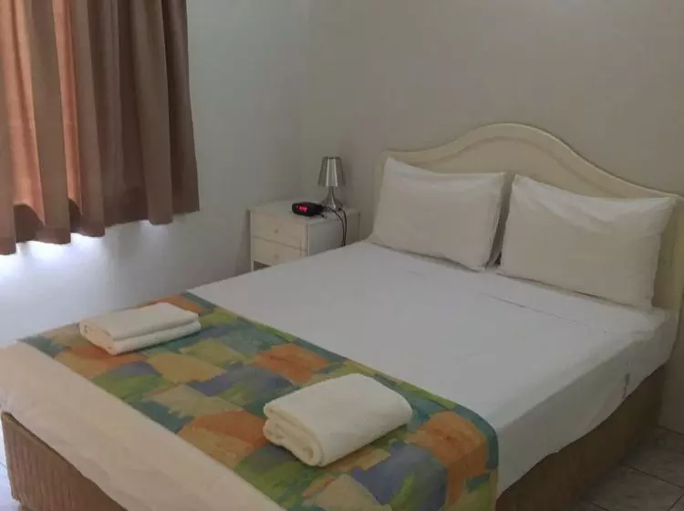 Otel Mediterranean All Suites