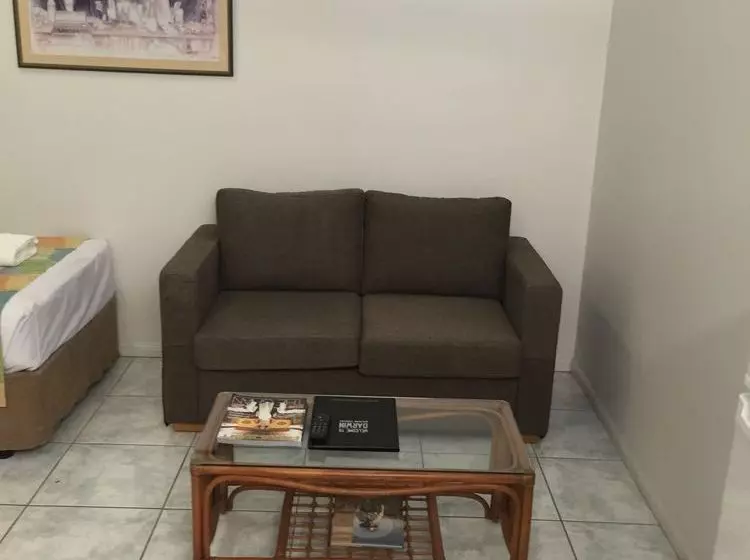 Otel Mediterranean All Suites