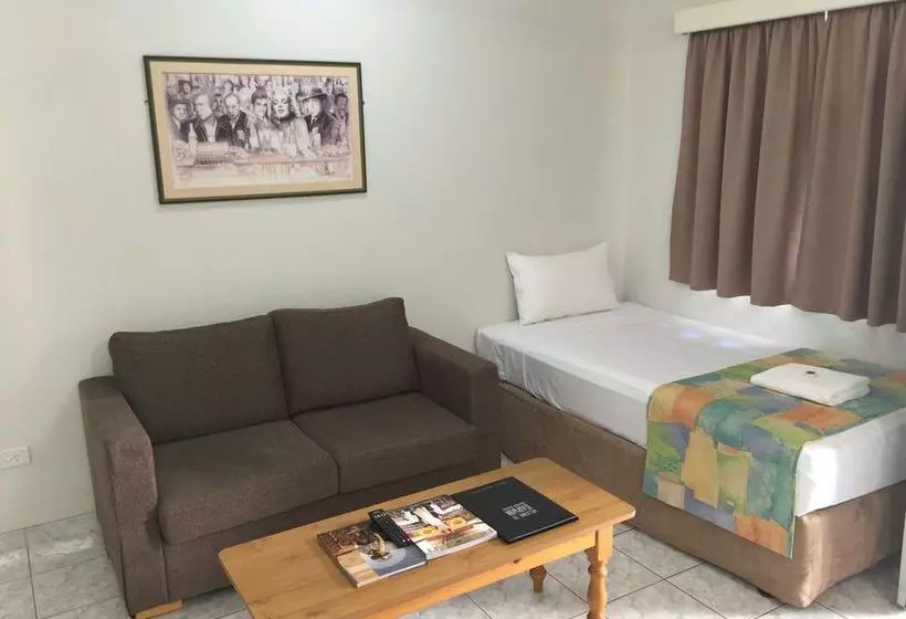 Otel Mediterranean All Suites