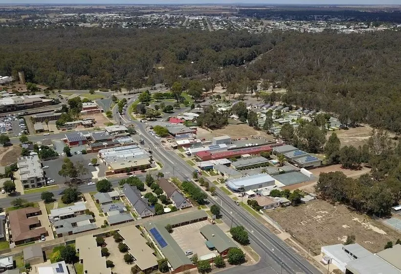 Moama Central Motel