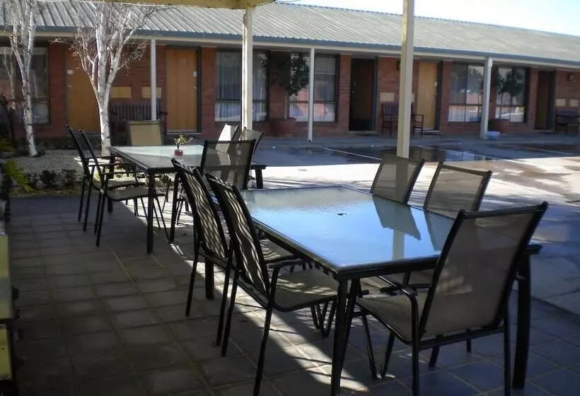 Moama Central Motel
