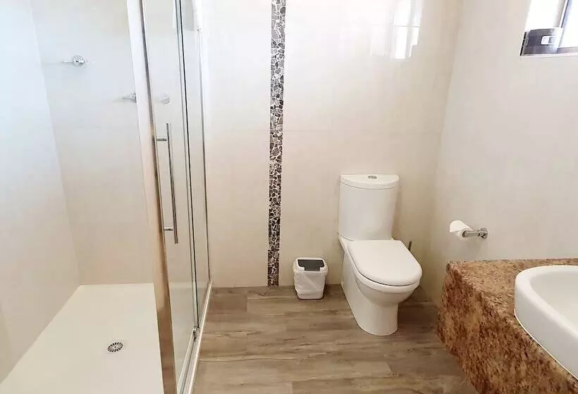 酒店 Addison Motor Inn