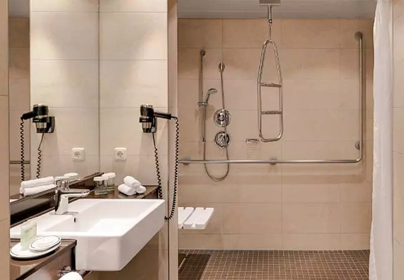 هتل Courtyard By Marriott Linz