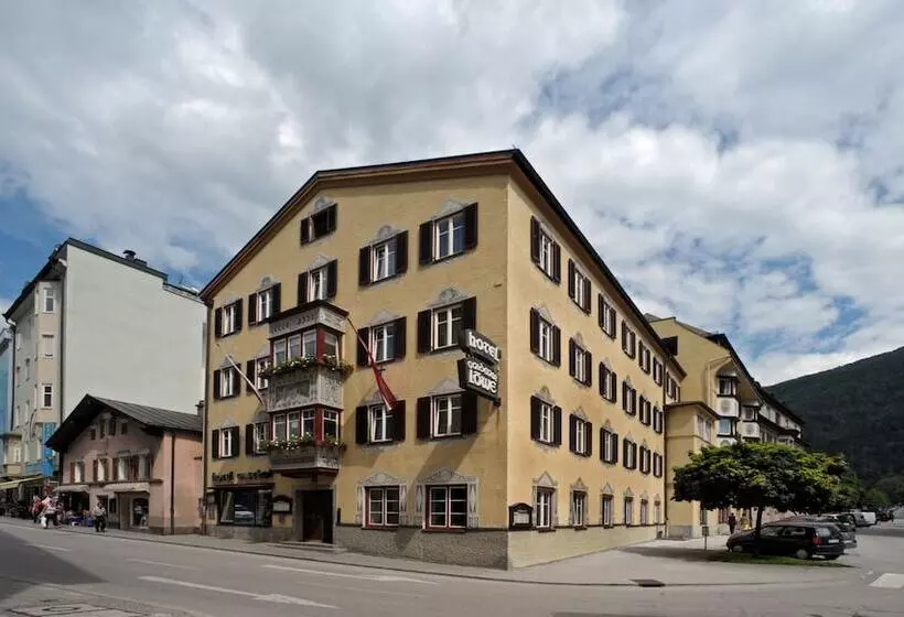 Отель Goldener Löwe