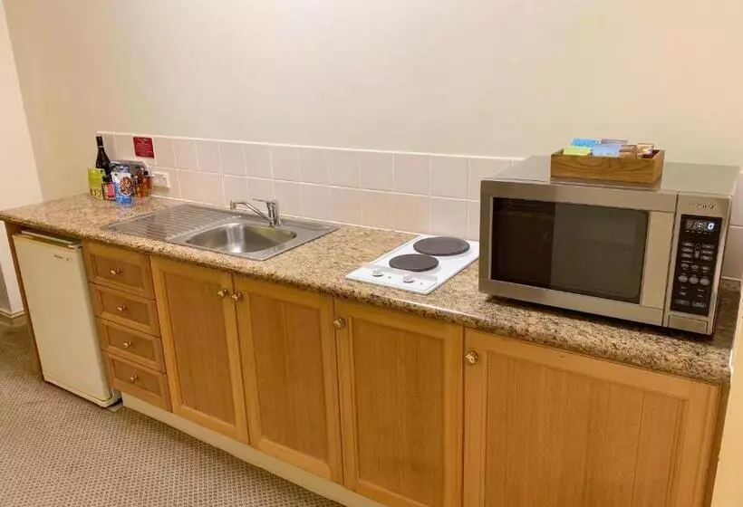 Отель Royal Albert