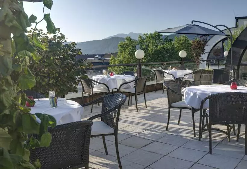 Skycity Hotel Atrigon