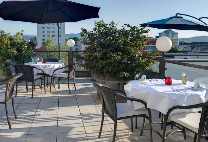 Skycity Hotel Atrigon