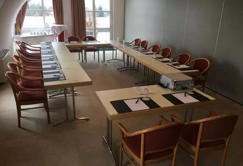 Skycity Hotel Atrigon