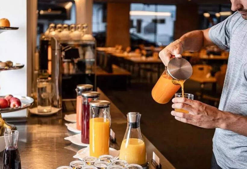 Отель Sportlers Lodge Sölden Lifestyle Lässig Anders