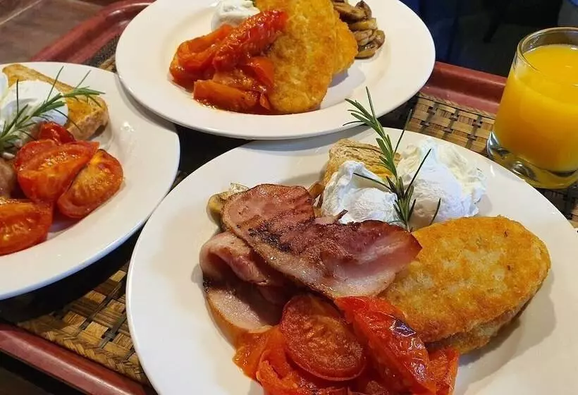 בית מלון כפרי Victoria House Motor Inn