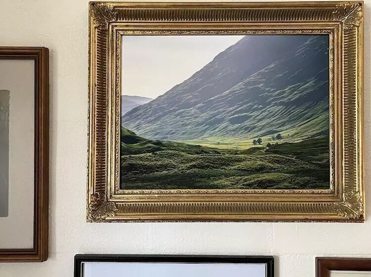 בית מלון כפרי Victoria House Motor Inn