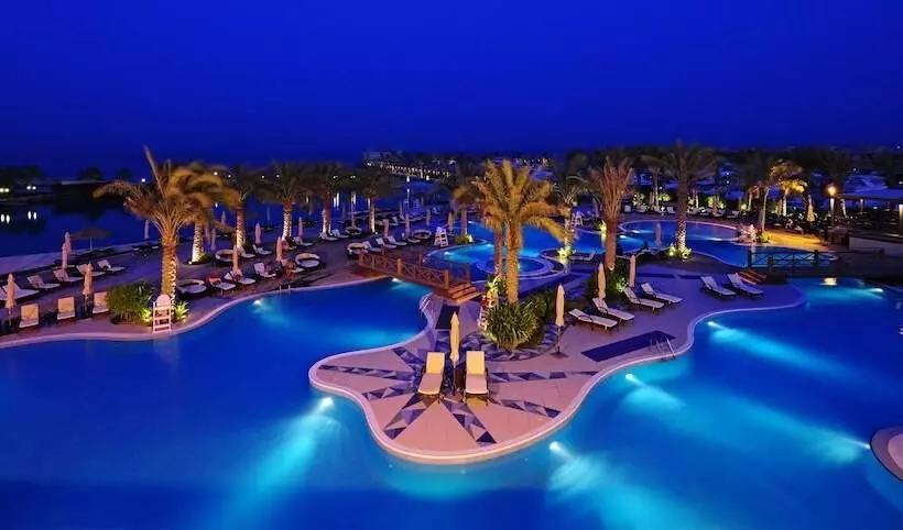 Al Bander Hotel & Resort
