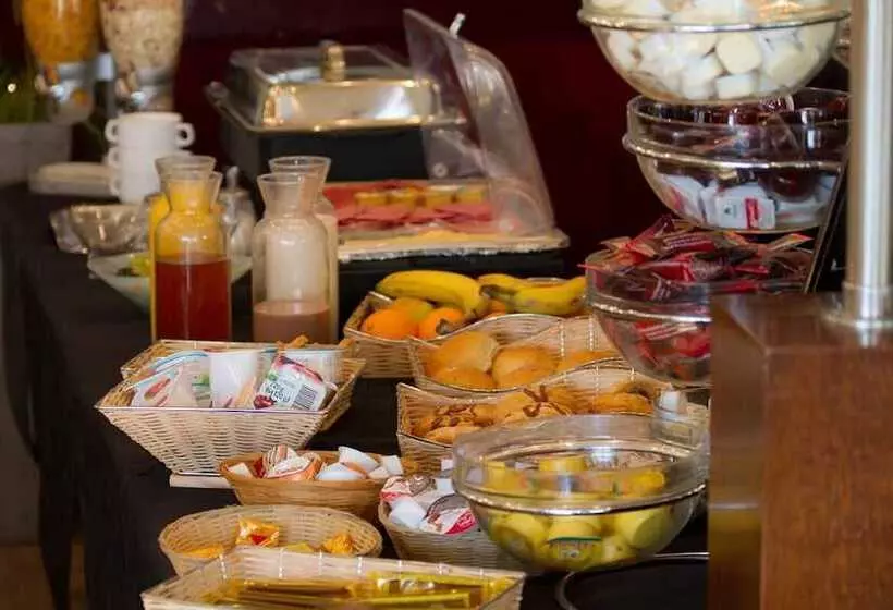 فندق Ambassadeur