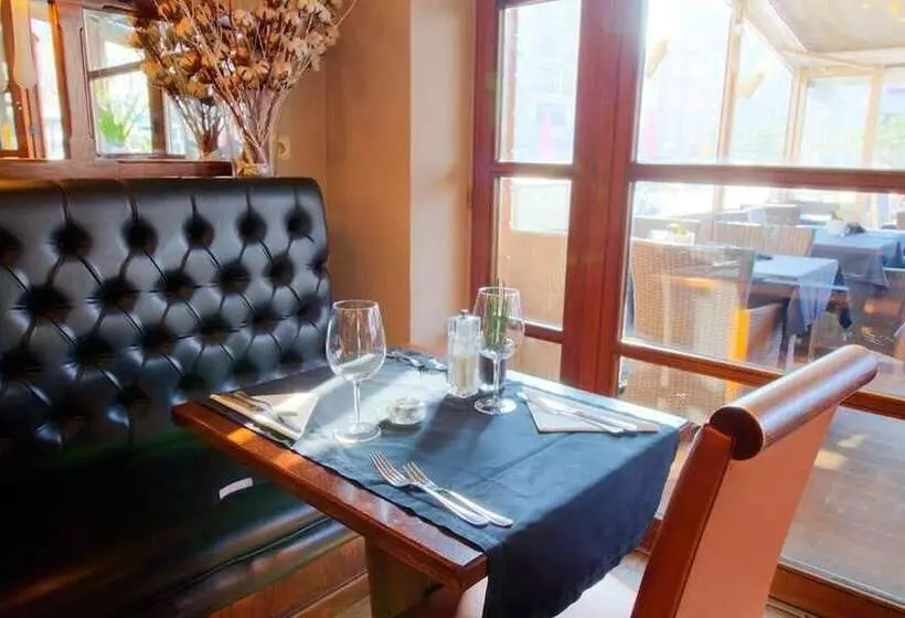 فندق Ambassadeur