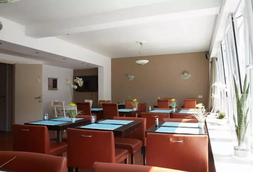 فندق Ambassadeur