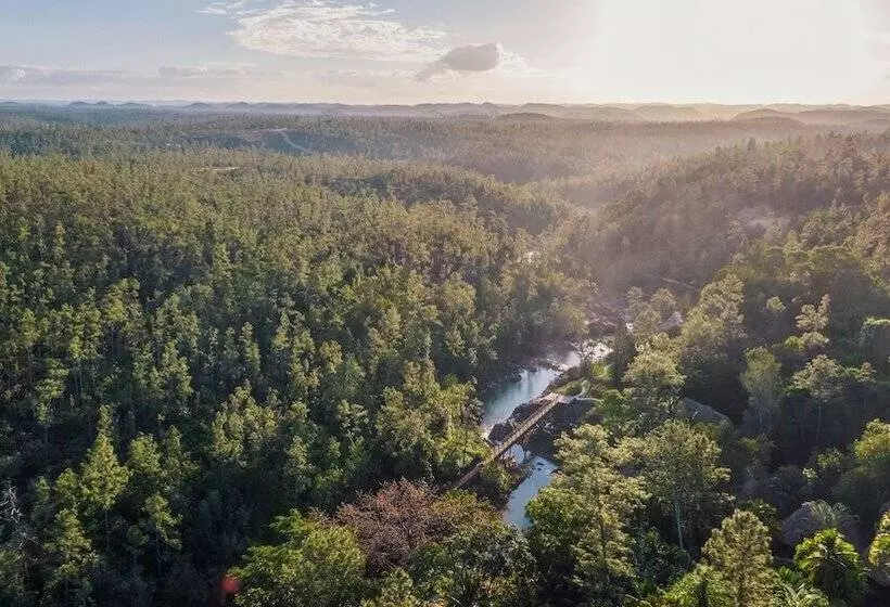 فندق Blancaneaux Lodge by Francis Ford Coppola